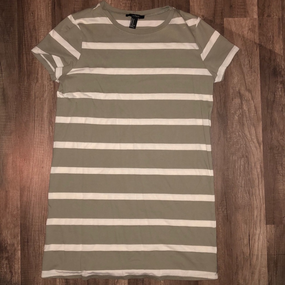 T-shirt dress